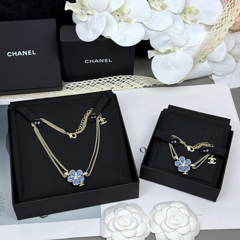 18K  Chanel 26C Blue Flower Diamond Bracelet